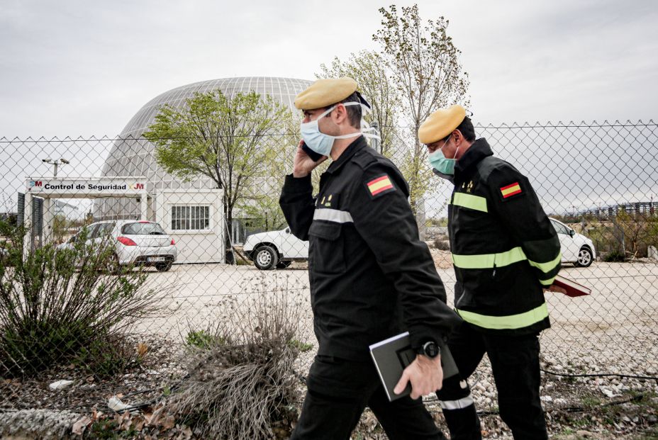 La Comunidad de Madrid habilita un teléfono para localizar a fallecidos por coronavirus