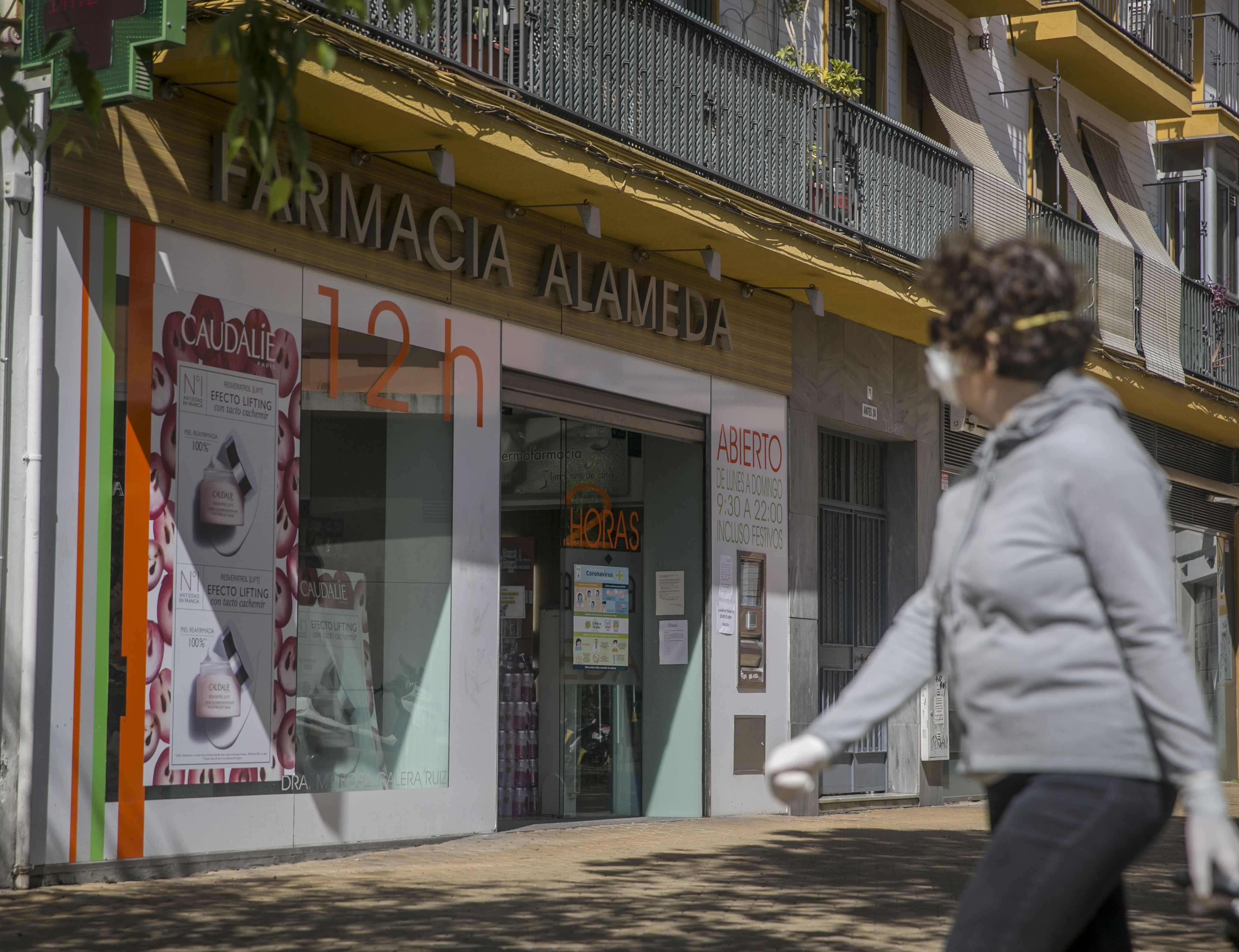 65 farmacias cerradas debido a profesionales infectados