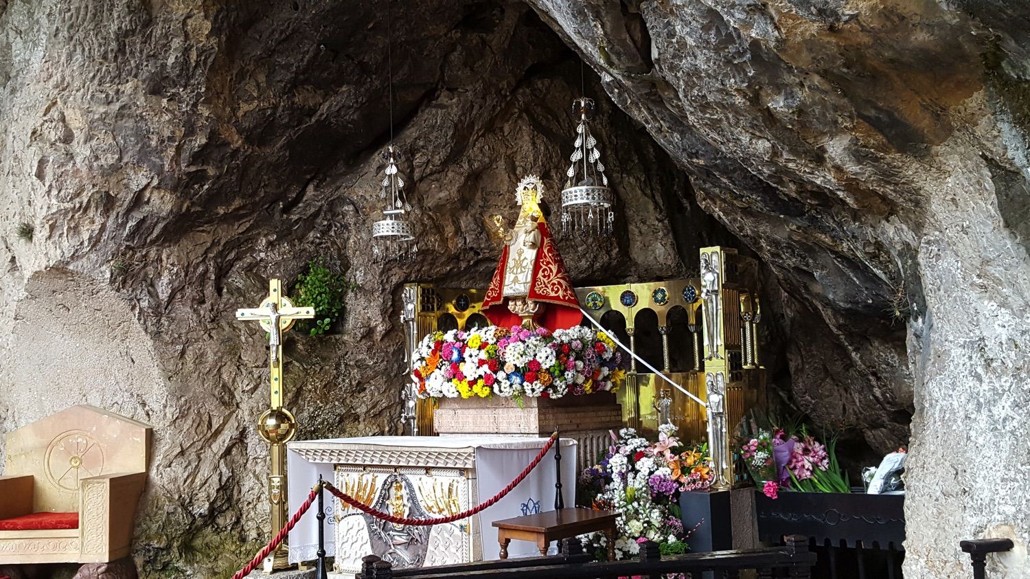 El Santuario de Covadonga retransmite en directo durante la cuarentena