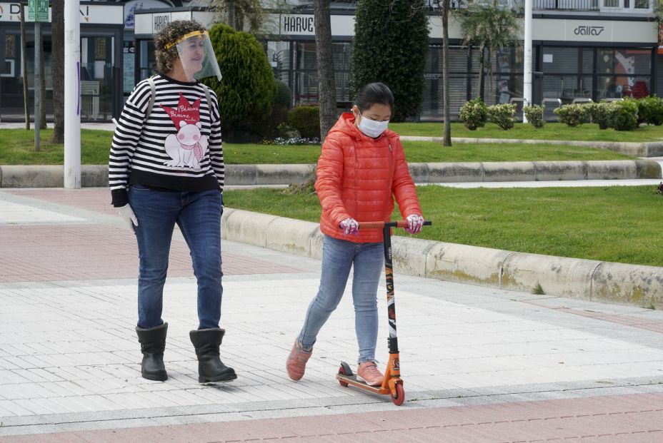 Multas desde 601 euros por incumplir las normas del paseo con niños