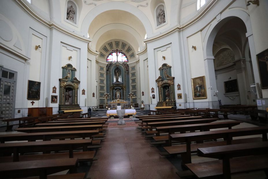 Así serán las nuevas misas: con mascarilla y comunión en silencio