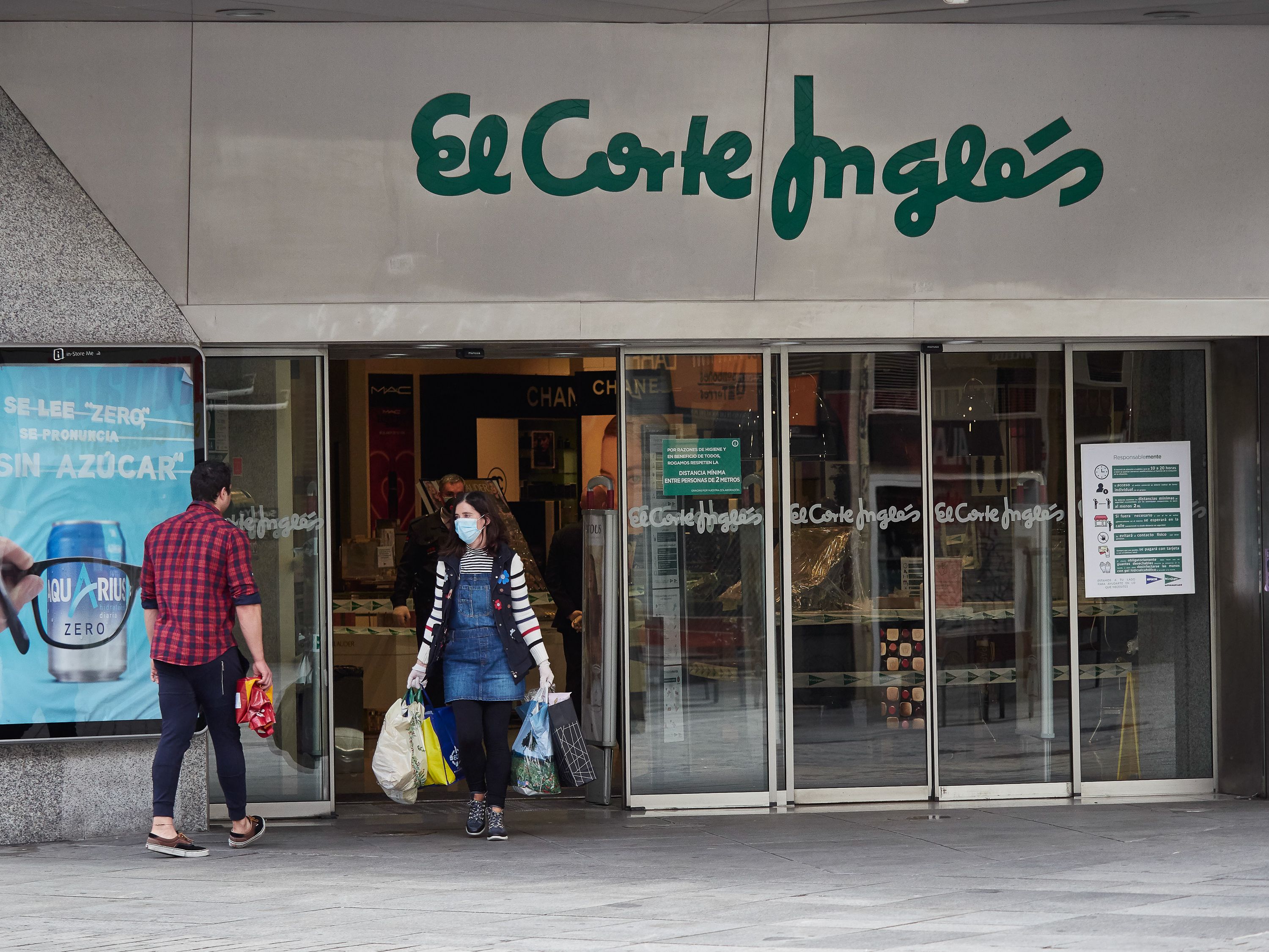 La Caixa, El Corte Inglés y Telefónica, las que más ayudan a la sociedad durante la pandemia