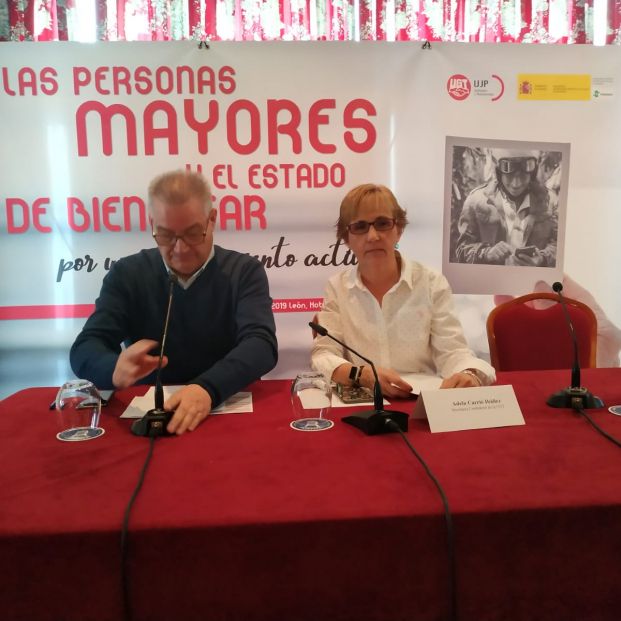 "Una Ley que garantice la protección de los mayores" "Una Ley que garantice la protección de los mayores"