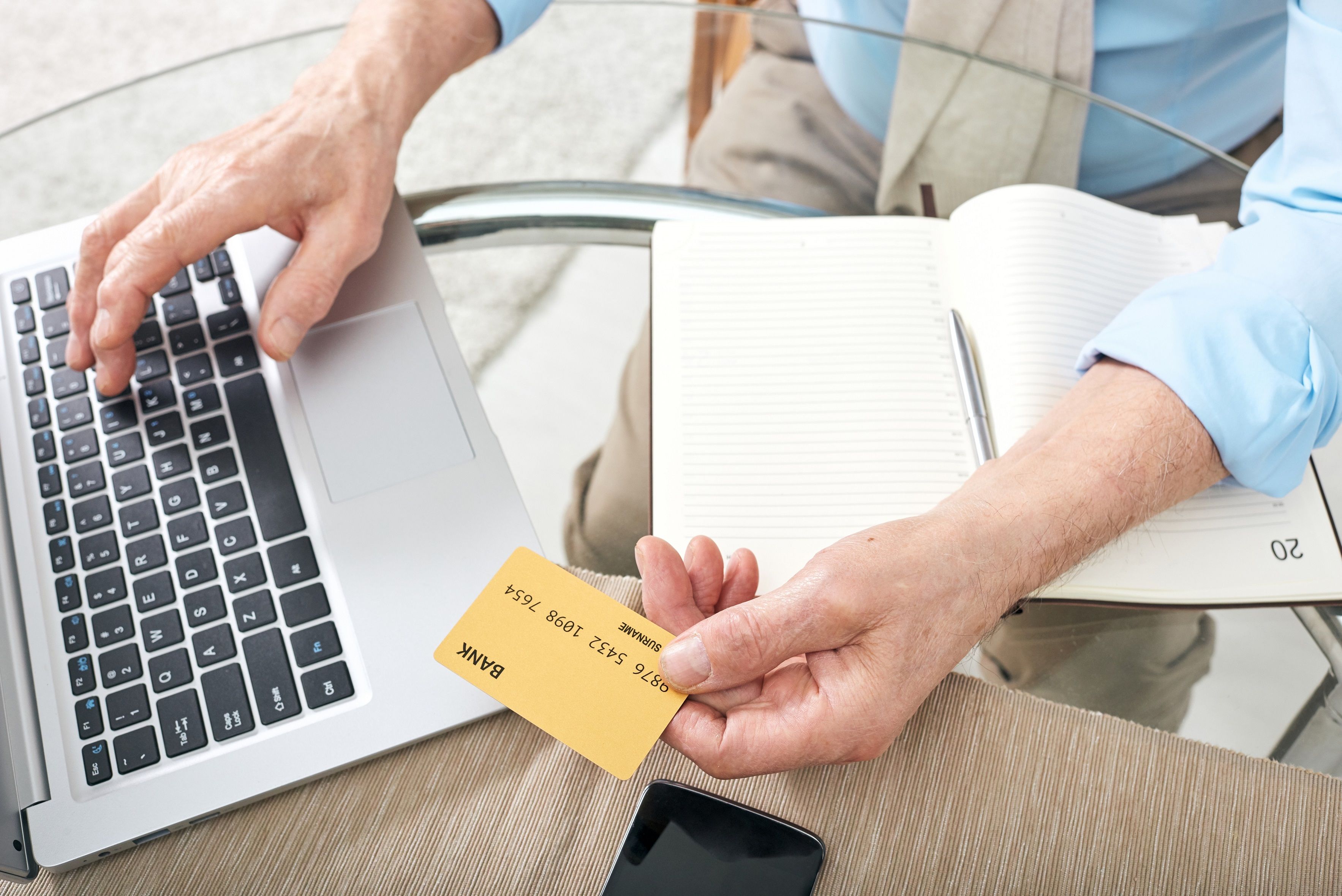 ¿Conoces las tarjetas revolving y sus inconvenientes? 