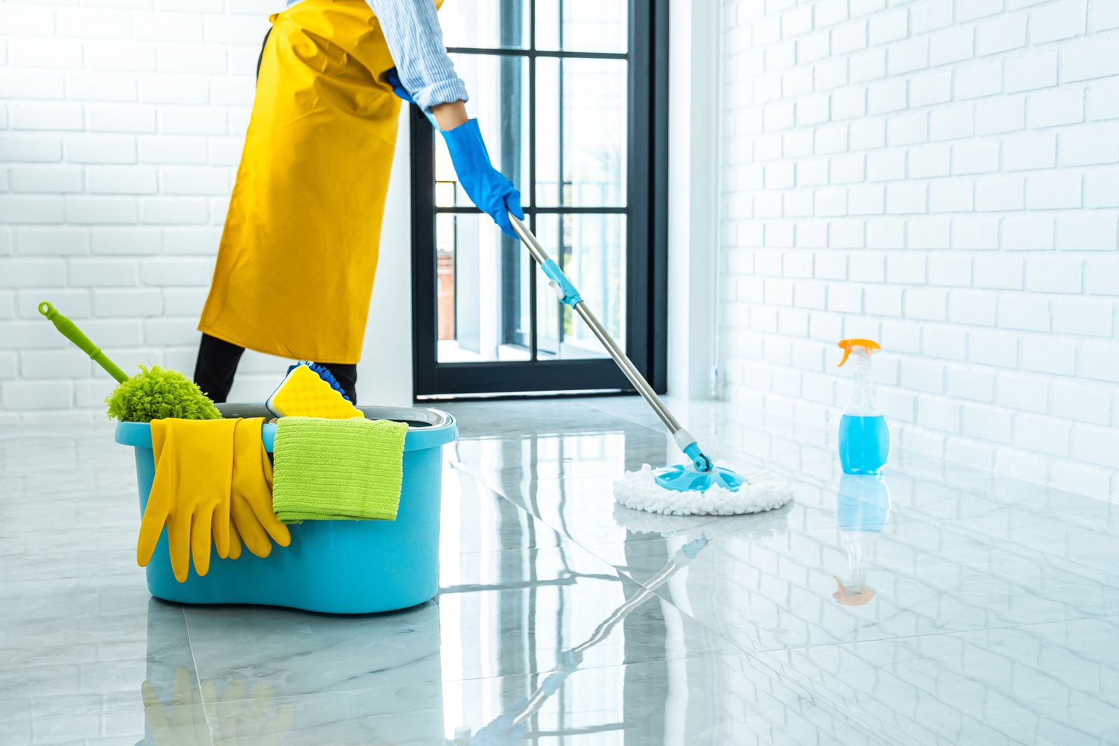 Calificación complemento olvidadizo 15 utensilios básico en la limpieza del hogar