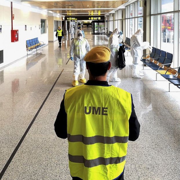 Desinfección de aeropuertos. Foto: Europa Press 