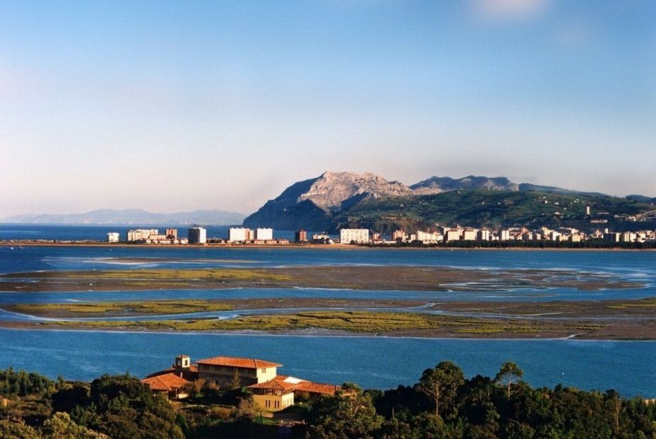  playa regaton Laredo