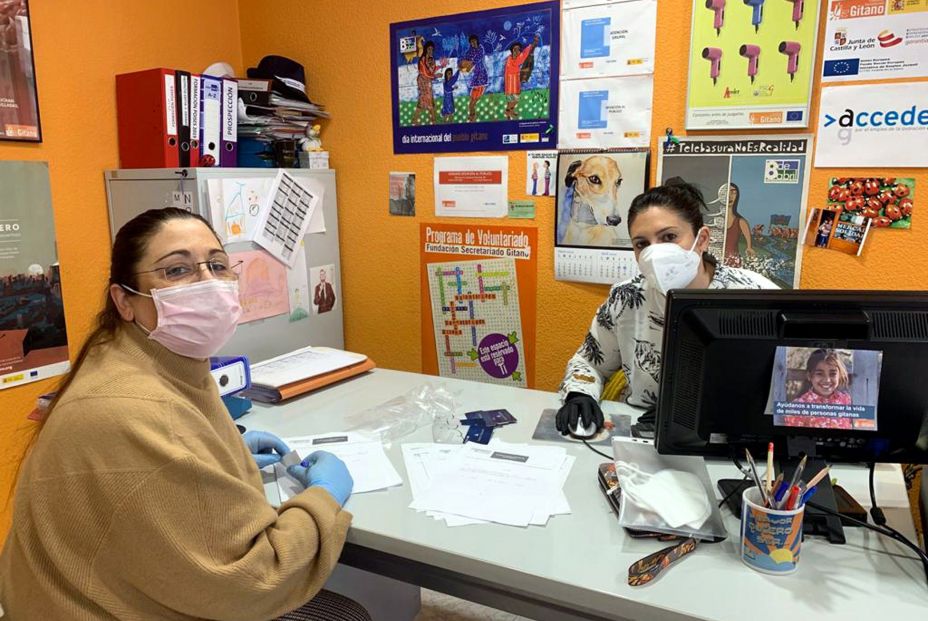 Fundación 'la Caixa' aporta 100.000 euros para ayudar a las familias gitanas durante la pandemia