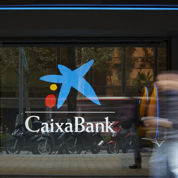 CaixaBank se vuelca con los mayores durante la crisis del coronavirus con medidas especiales