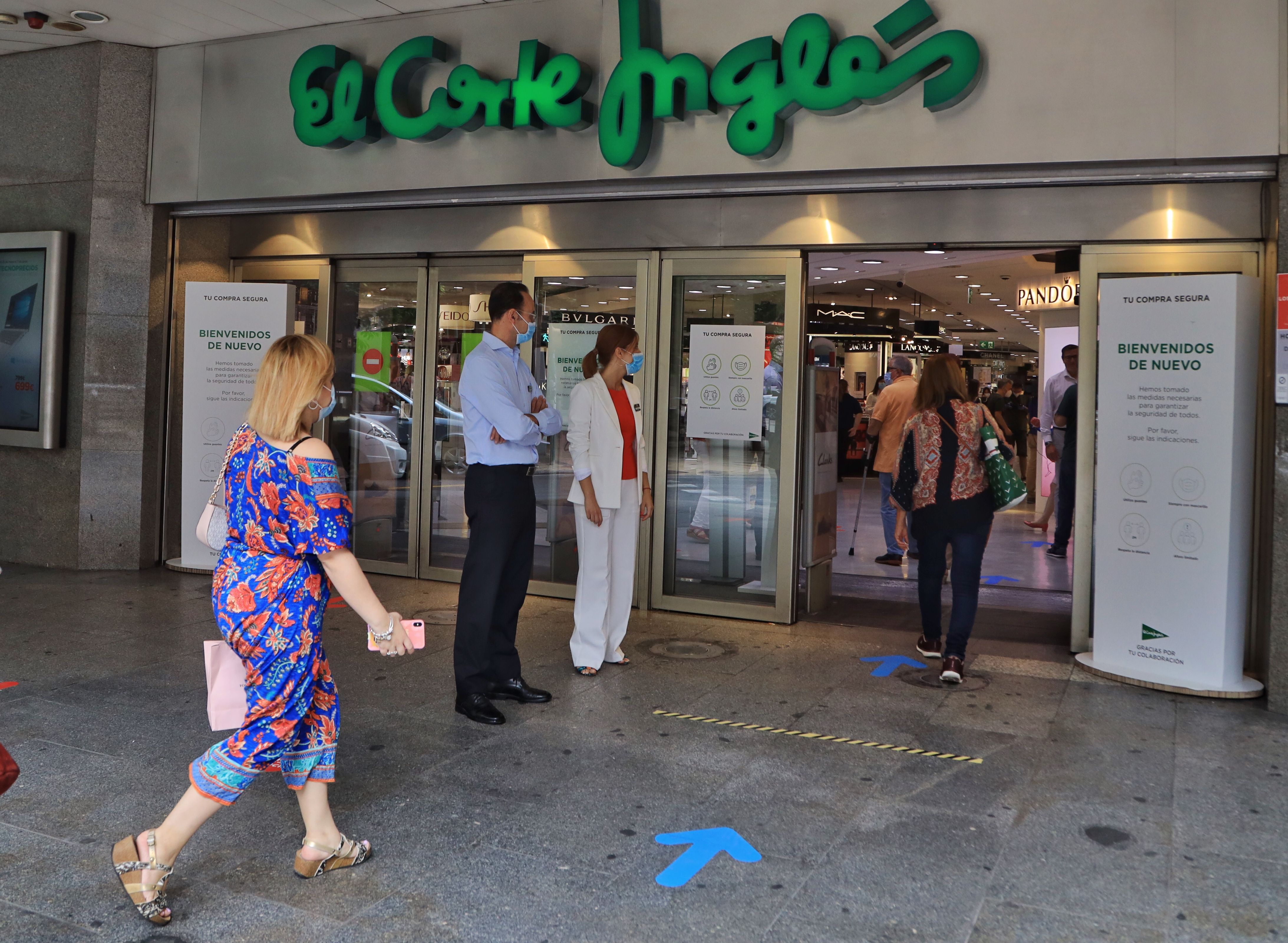 El Corte Inglés abre este lunes todos sus centros 