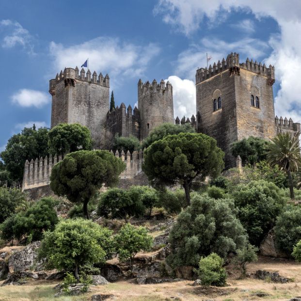Los castillos de Juego de Tronos Castillo de Almodovar del Río (Bigstock)