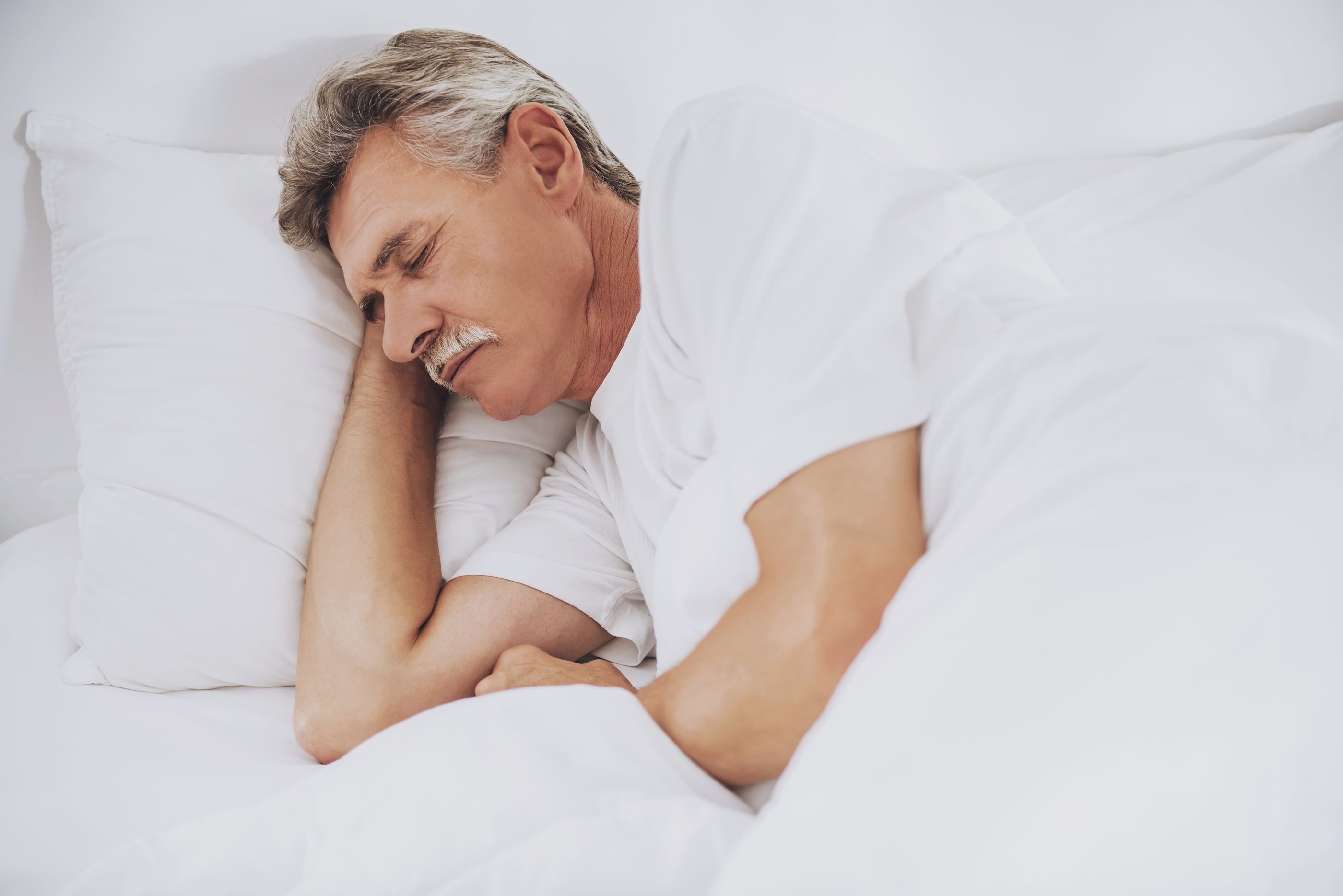 ¿Es normal dormir menos a medida que nos hacemos mayores?