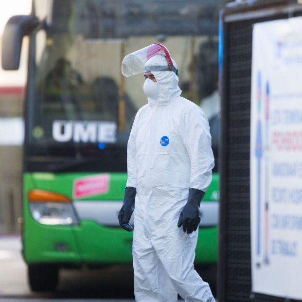 militar ume prepara desinfectar inmediaciones urgencias hospital gregorio