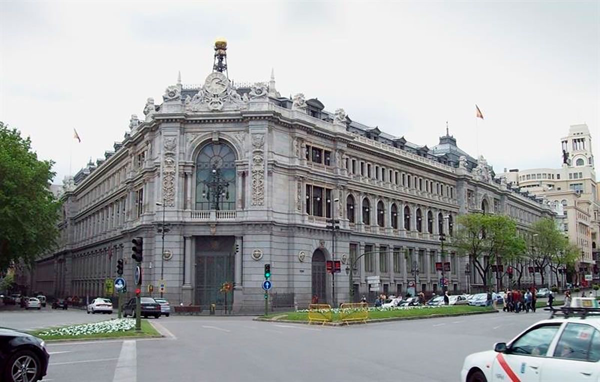 Toque de atención del Banco de España por la subida “agresiva” de las comisiones bancarias