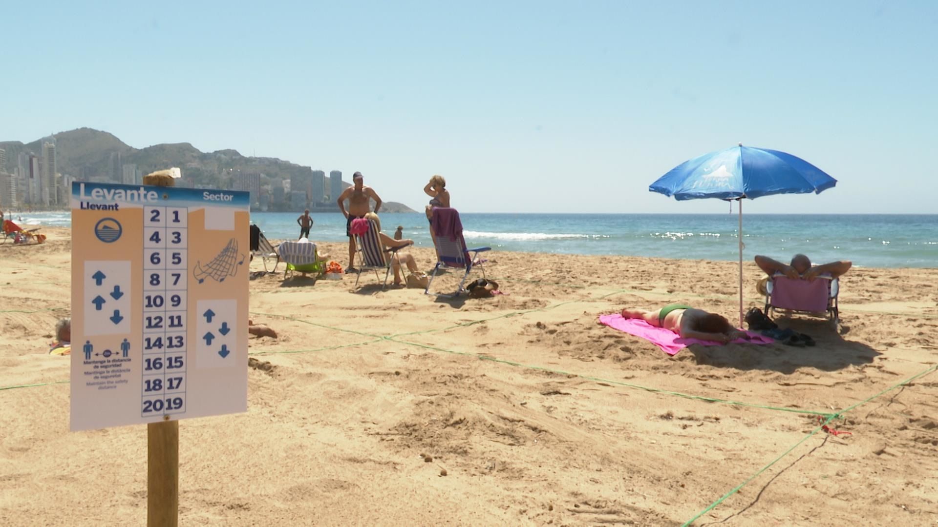 Cambios en las playas de Benidorm: el espacio para mayores pasa de los 70 a los 60 años