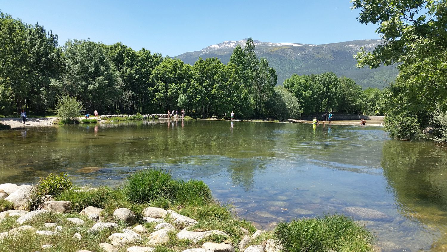 Las mejores piscinas naturales, pantanos o pozas donde refrescarse muy cerca de Madrid