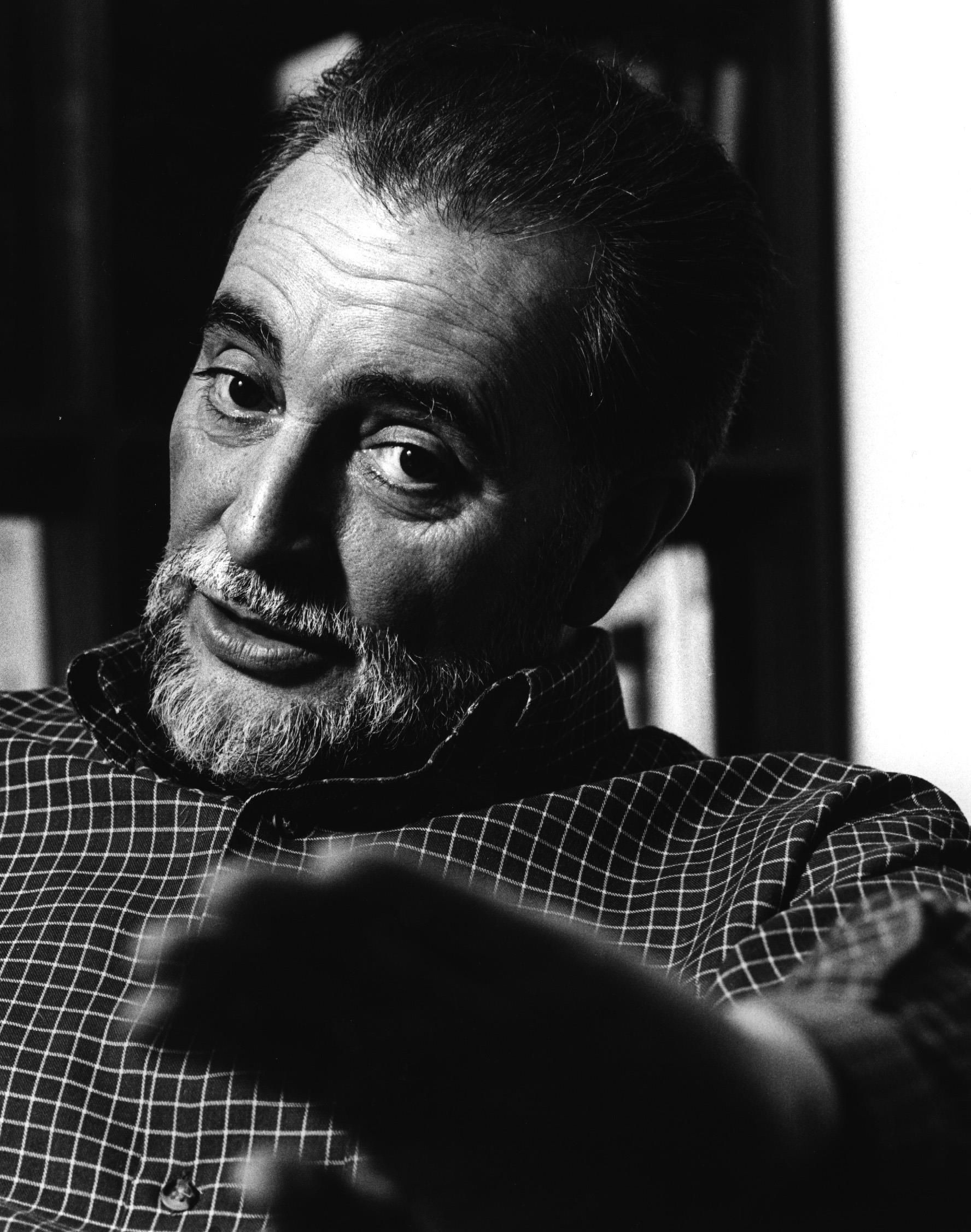El libro póstumo de Julio Anguita, 'Vivo como hablo', llega a las librerías en julio