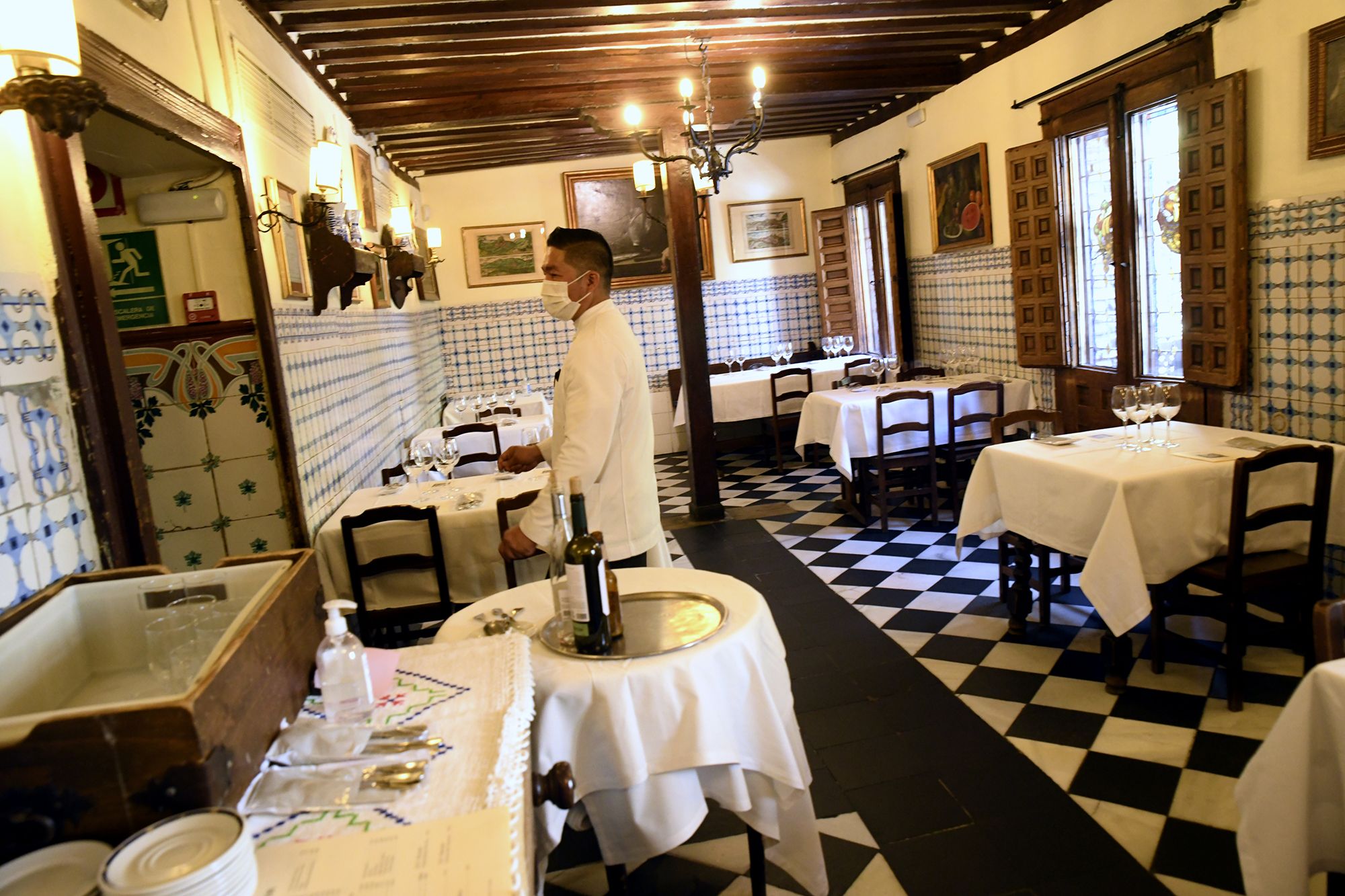 Casa Botín, el restaurante más antiguo del mundo, reabre sus puertas: "Es para echarse a llorar"