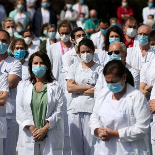 El Consello Galego de Colexios Médicos homenajea a las víctivas del covid 19