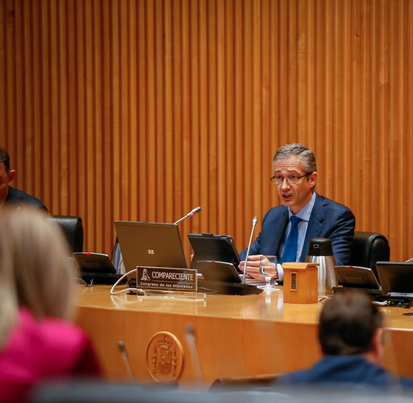 Hernández de Cos propone "ligar la pensión y la edad de jubilación a la esperanza de vida"