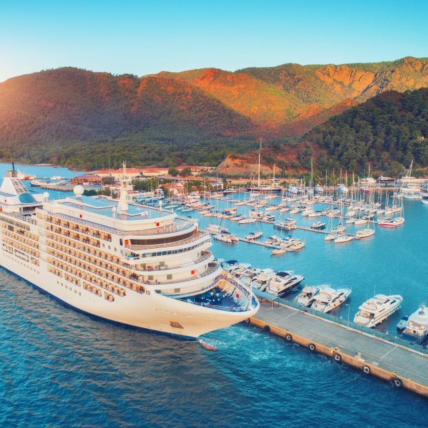 Vuelos, cruceros y restaurantes Michelin, la oferta turística española que más ha crecido