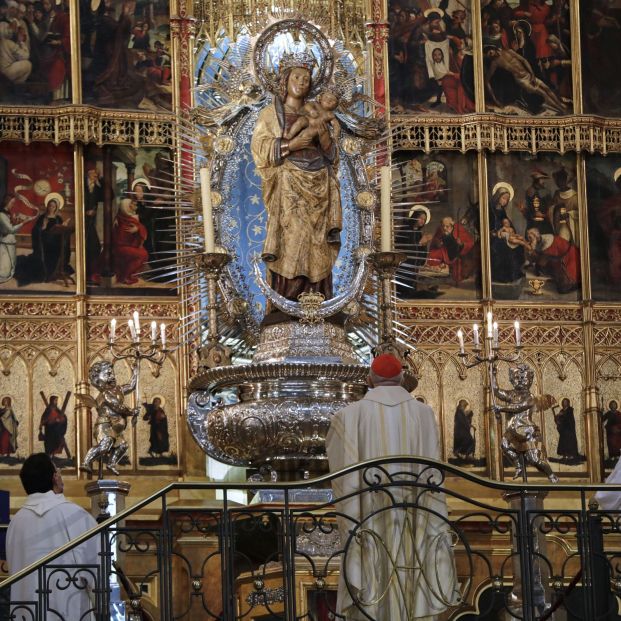 MISA EN LA CATEDRAL DE LA ALMUDENA DE MADRID PRESIDIDA POR EL CARDENAL OSORO - Foto: Europa Press