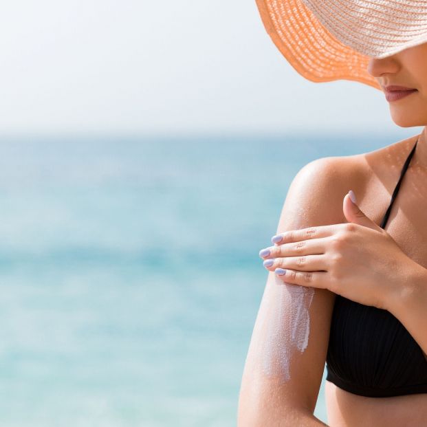 'Aftersun' o crema hidratante: ¿cuál es mejor y más recomendable después de tomar el Sol?