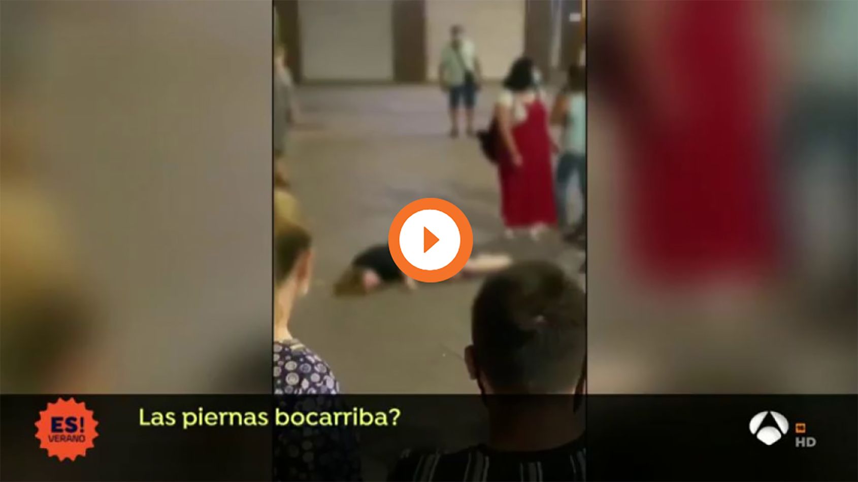 VÍDEO: Nadie ayuda a una joven en Granada desmayada en plena calle al creer que tiene coronavirus