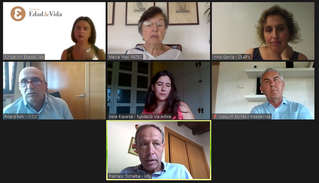 La formación constante del personal sociosanitario, centrada en la persona, es fundamental La formación constante del personal sociosanitario, centrada en la persona, es fundamental