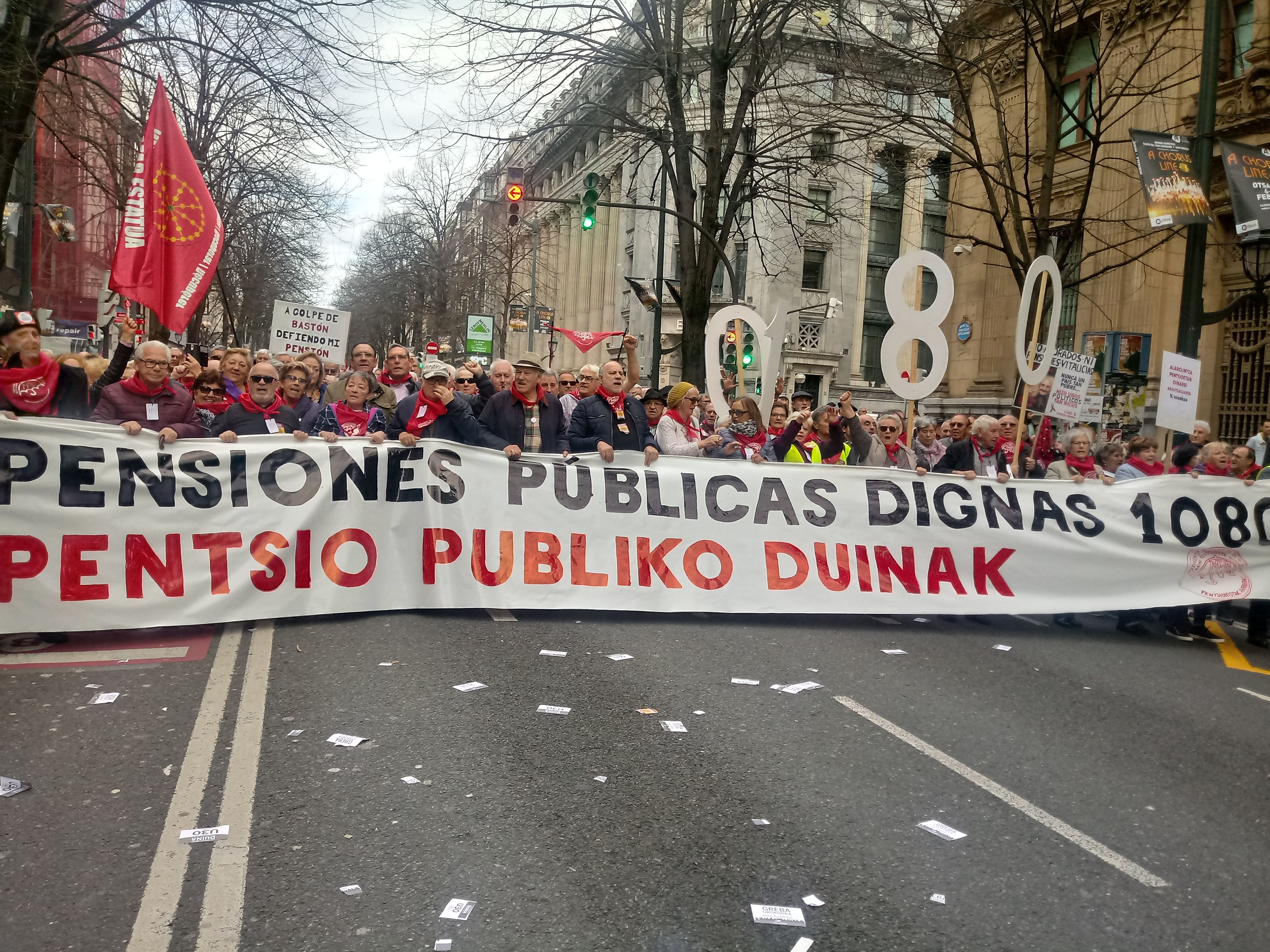 Pensionistas vascos suspenden hasta septiembre las concentraciones por unas pensiones dignas