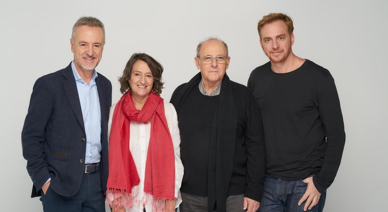 Director y reparto de 'Copenhague', próximo estreno en el Teatro Central de Sevilla (Europa Press) Director y reparto de 'Copenhague', próximo estreno en el Teatro Central de Sevilla (Europa Press)