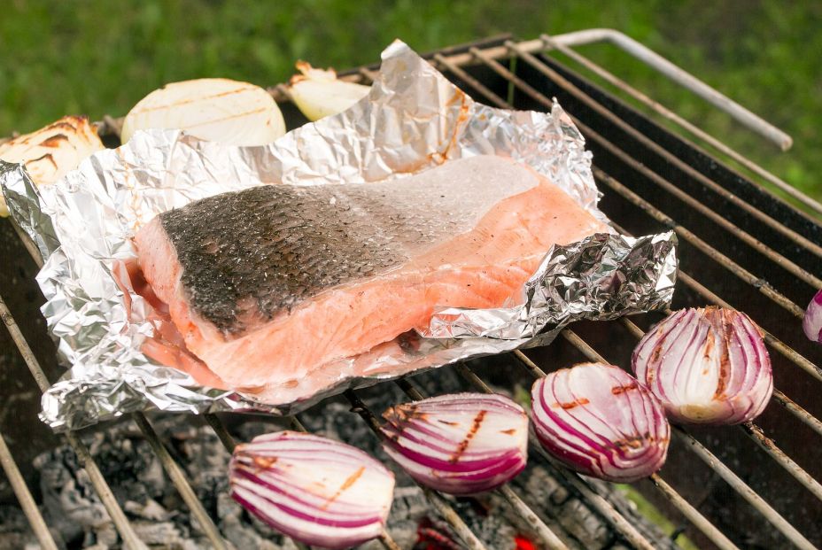 bigstock Fish On Barbecue Rack Picnic  320194957