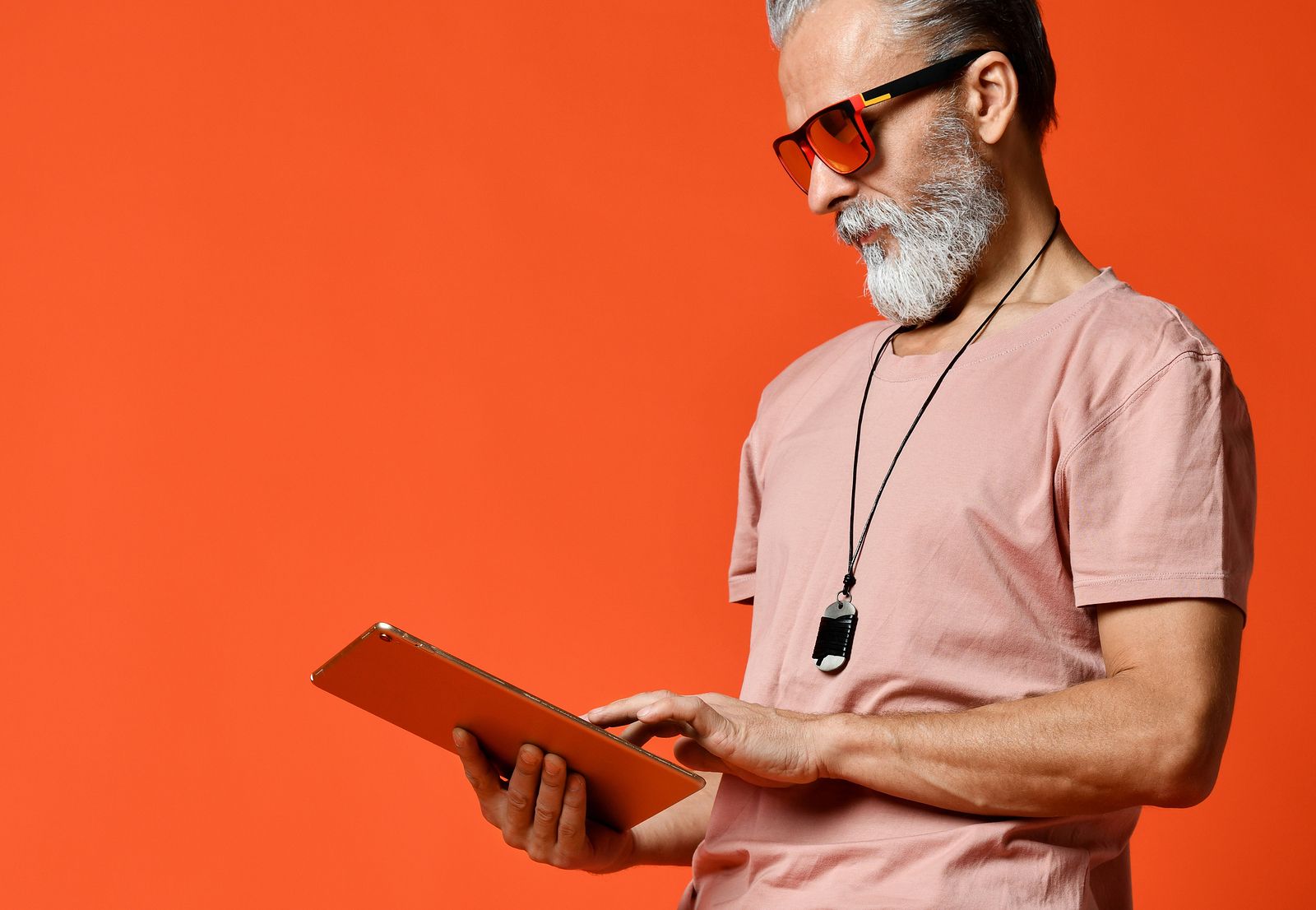 El microinjerto de barba cada vez más de moda, sabes por qué (Bigstock)