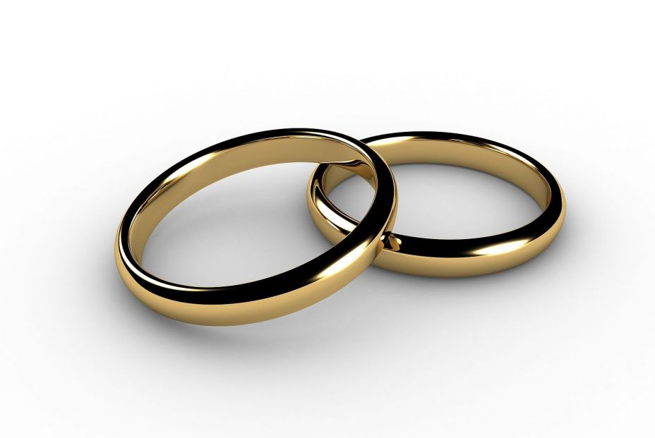 bigstock  D Wedding Rings 1300234