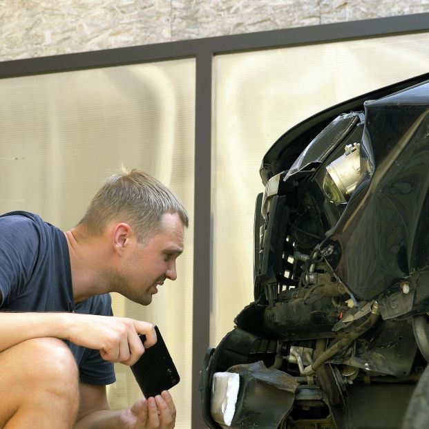 Qué hacer cuando nos dan un golpe en el coche y no sabemos quién ha sido. Foto: Bigstock 