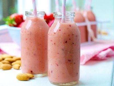 Batido de fresa y almendras