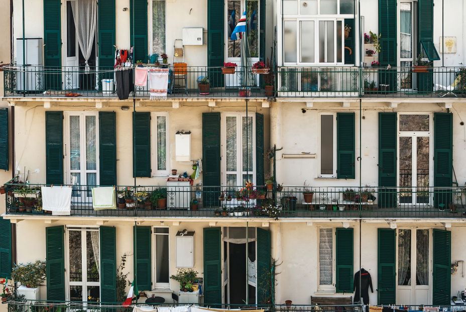 Vecinos, edificio