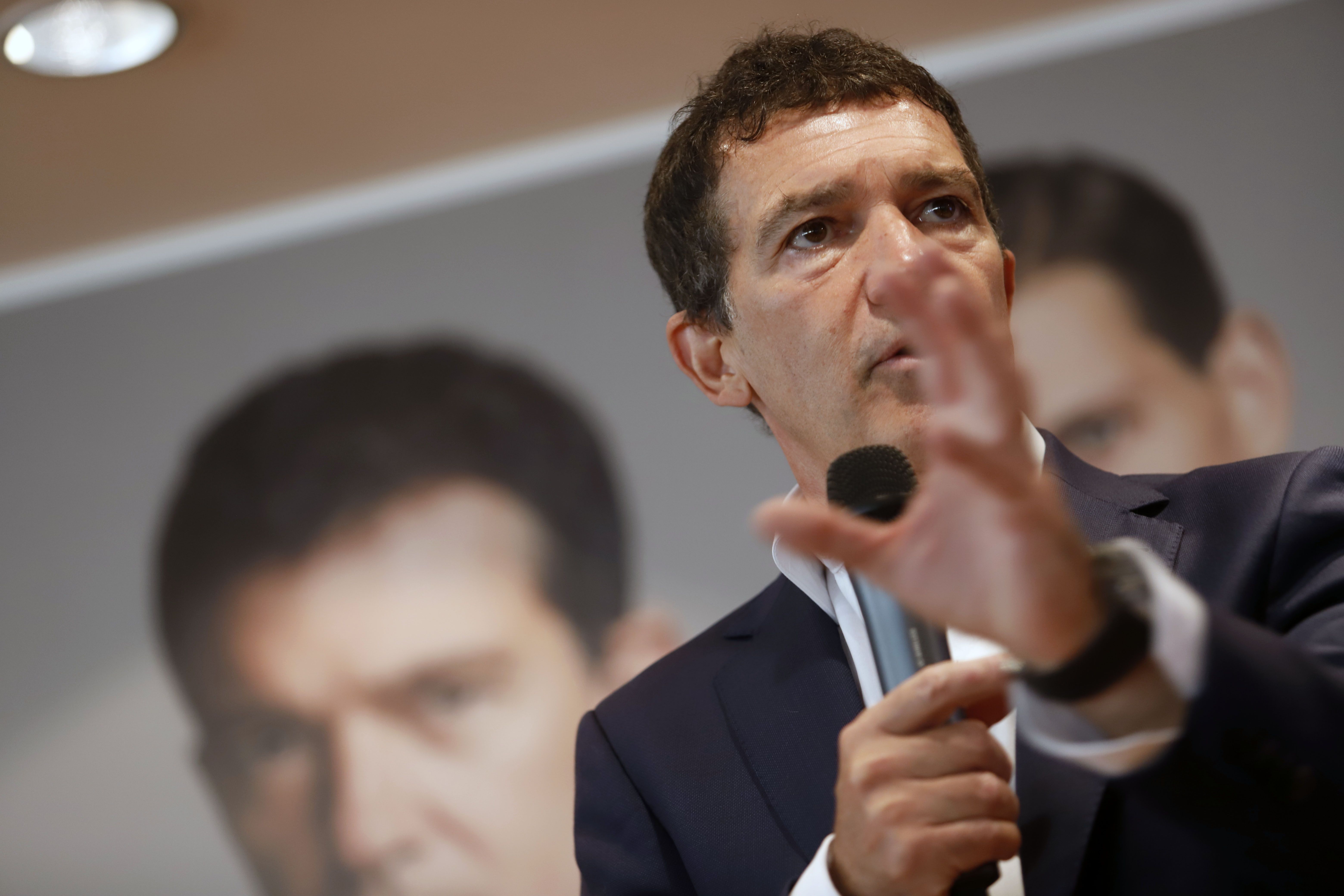 Antonio Banderas anuncia que tiene coronavirus el día de su 60 cumpleaños