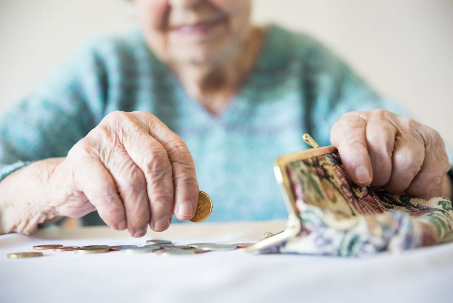 El sistema de pensiones es 'generoso': da 1,74 euros por cada euro cotizado, según el Banco España