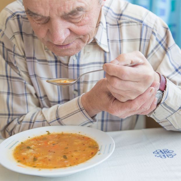 Estos son los “otros” síntomas del Parkinson que hacen difícil su diagnóstico