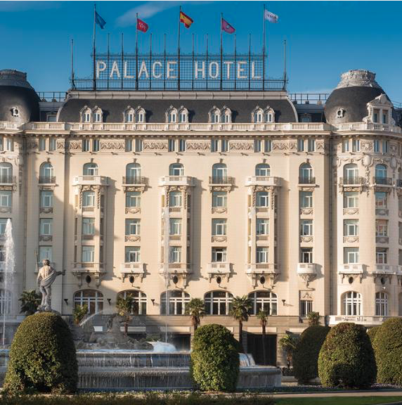 El hotel Palace de Madrid reabre sus puertas en plena crisis turística por el COVID
