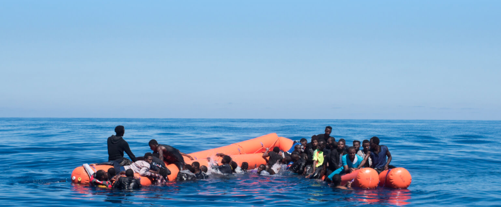 Migrantes recatados por Sea Watch.