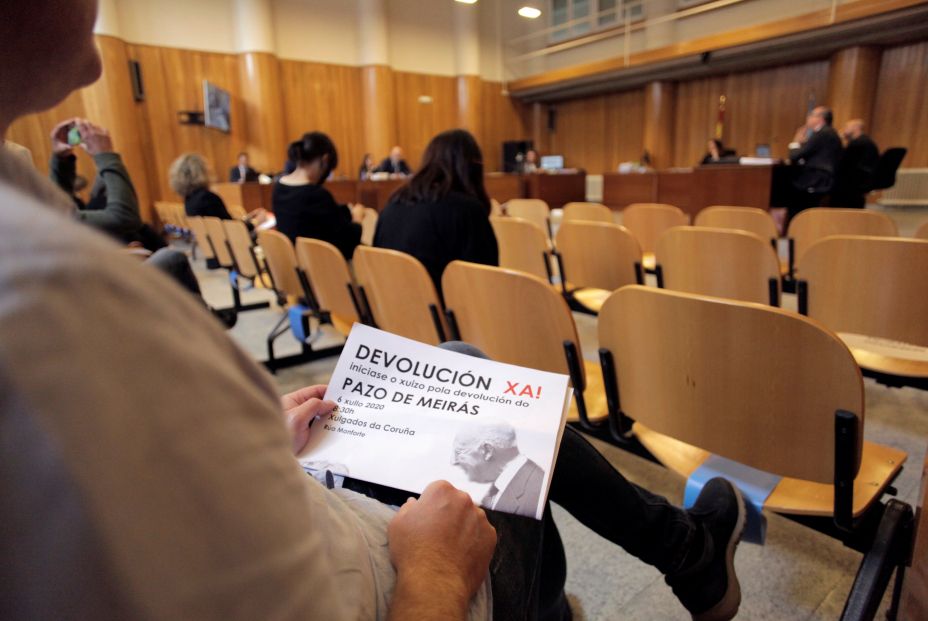 EuropaPress 3222626 personas publico sostiene cartel concentracion convocada puertas juzgados