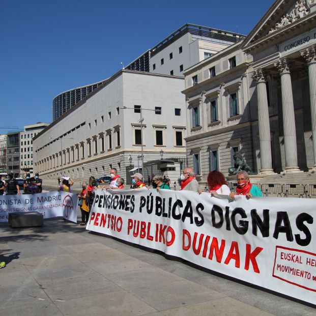 Los pensionistas: "No albergamos ninguna esperanza de lo que vaya a salir del Pacto de Toledo"