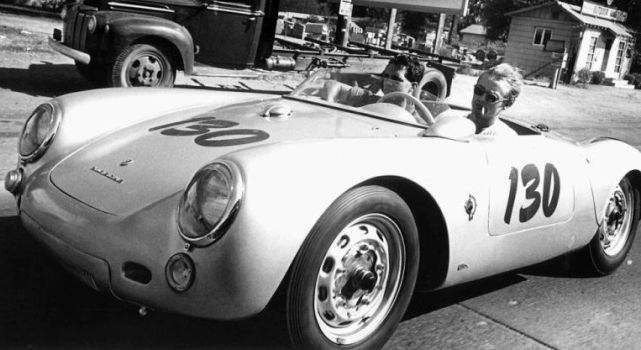 James Dean en su Porsche 550 Spyder