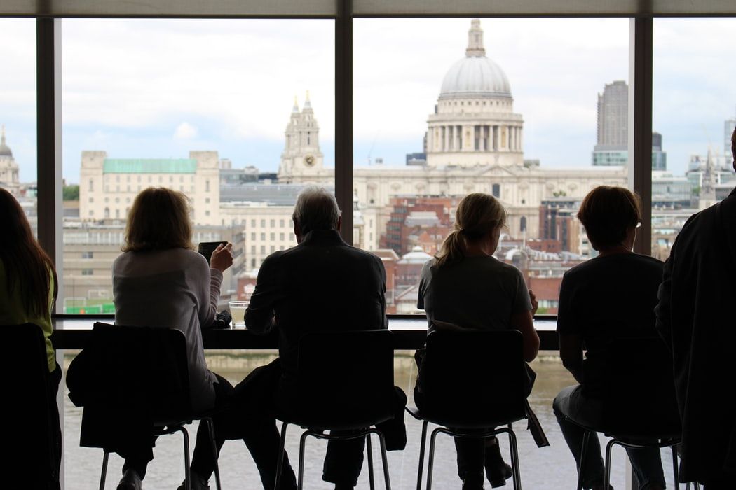 Así es el sistema británico de planes de pensiones de empresa que podría llegar a España