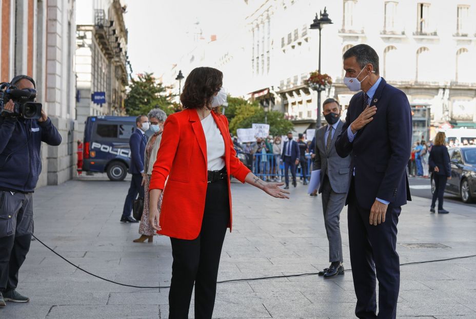 Los puntos clave del pacto entre Sánchez y Ayuso para frenar los contagios de coronavirus en Madrid