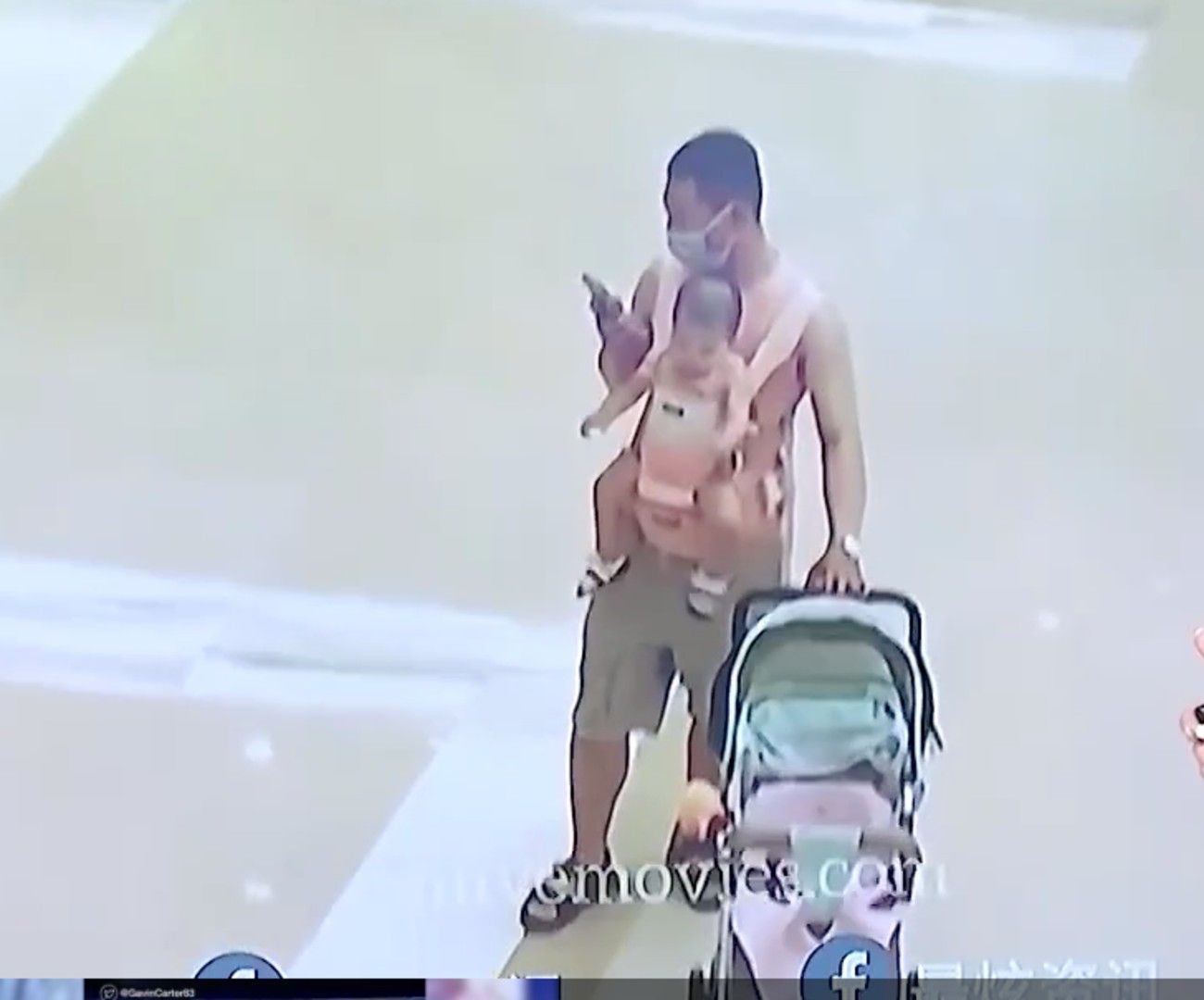 VÍDEO: Un padre despistado pierde a su hijo por culpa del móvil