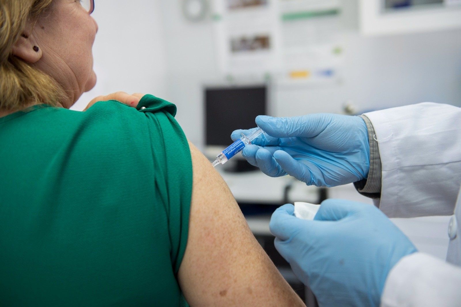 ¿Cuáles son los efectos secundarios de la vacuna de la gripe?