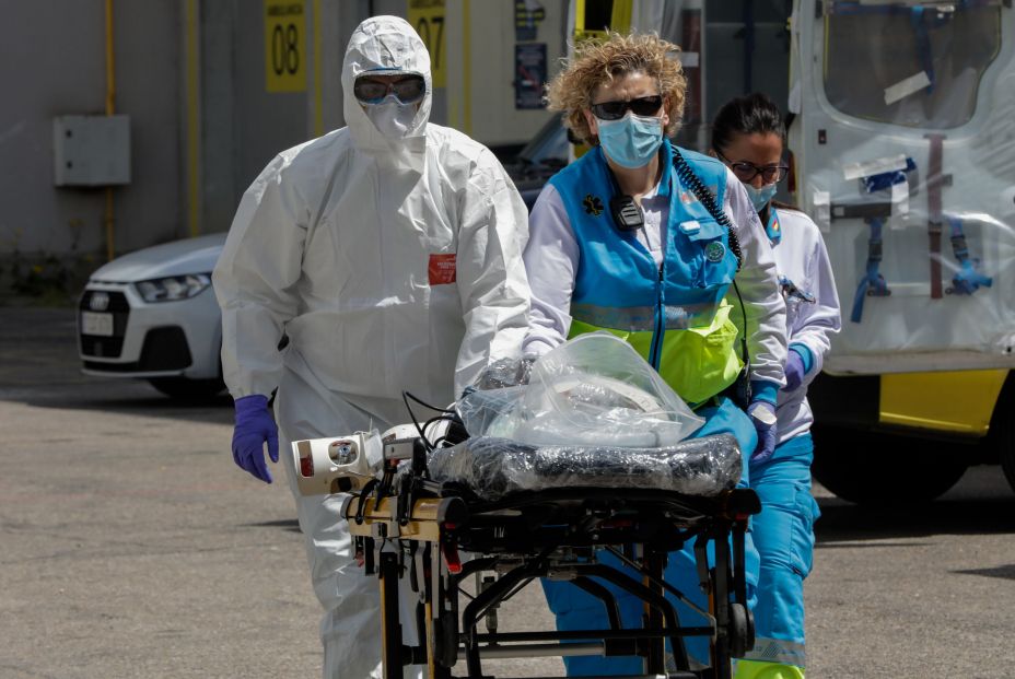 Covid-19: Los mayores de 80 vuelven a los hospitales, pero ahora se contagian en el hogar familiar